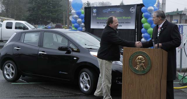 Nissan-Leaf-100000-miles