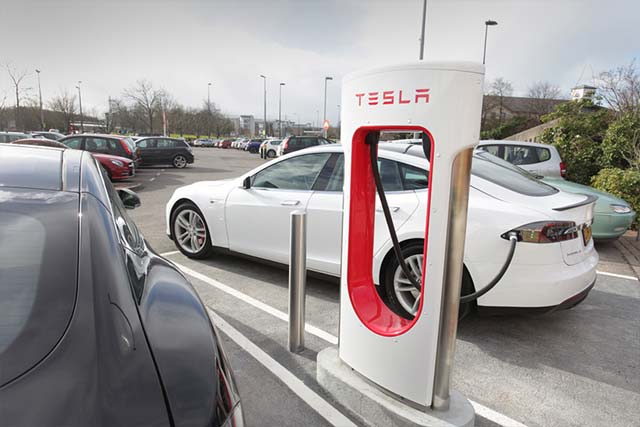 Tesla-UK-Supercharger_1