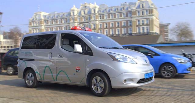 Amsterdam-EV-Taxis
