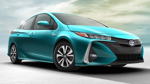 2017-Prius-Prime_3